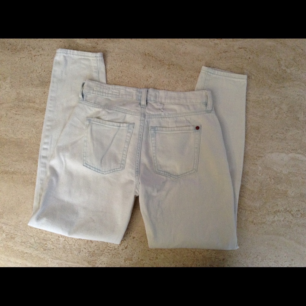 Bullhead Boyfriend Ripped Jeans💙 - Picture 3 of 8